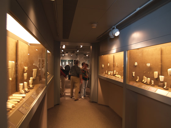 cycladic museum's displays